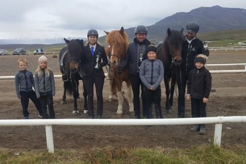 Niðurstöður í 100m skeiði